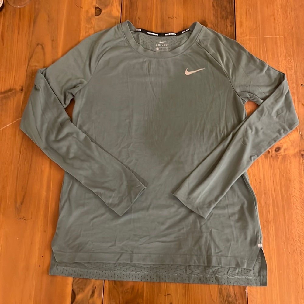 Nike Running Soft Green Long Sleeve Tailwind Tee